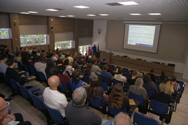 Slovak Institute of Metrology Commemorated the 150th Anniversary of the Metre Convention with Bratislava Secondary School Students